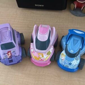 Disney Princess Racing Pull Back Race Action Car Figure Gift Toy Lot of 3Disney